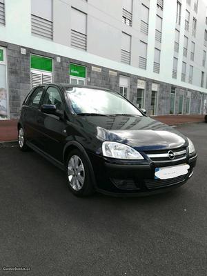 Opel Corsa 1.2cc Ipo até  Novembro/03 - à venda -