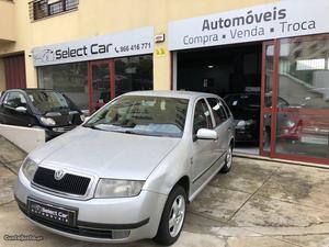 Skoda Fabia Break 1.4 Mpi Janeiro/01 - à venda - Ligeiros