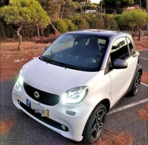 Smart ForTwo Prime 90cv aut Maio/17 - à venda - Ligeiros