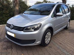 VW Touran 1.6TDi (105cv) Outubro/10 - à venda - Monovolume