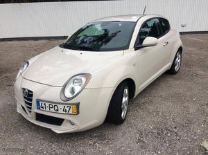 Alfa Romeo Mito 1.3 JTD DISTINTIVE Agosto/11 - à venda -