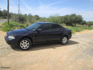 Audi A4 1.9 TDI Outubro/95 - à venda - Ligeiros