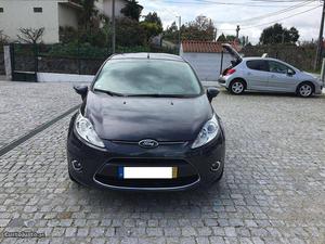 Ford Fiesta 1.25 Titanium Novembro/12 - à venda - Ligeiros