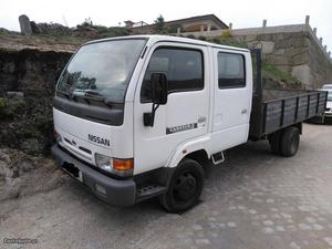 Nissan Cabstar Pik up Março/01 - à venda - Pick-up/