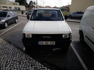 Opel Campo 4x4 de 3 lugares Setembro/93 - à venda -