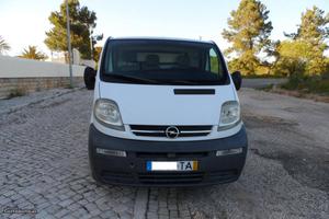Opel Vivaro 1.9 CDTI Isotermica Fevereiro/02 - à venda -