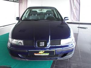 Seat Toledo 1.6I GT Maio/99 - à venda - Ligeiros