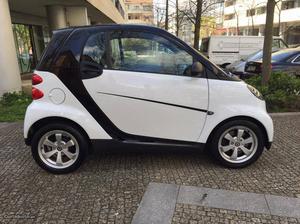 Smart ForTwo 61 MHD Est.Pele Abril/12 - à venda - Ligeiros