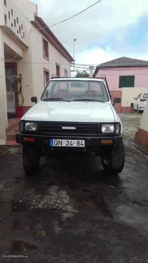 Toyota Hilux bom carro Dezembro/89 - à venda - Ligeiros