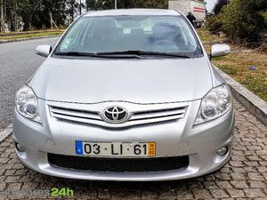 Toyota Auris 1.4 D-4D MM Exclusive+VSC