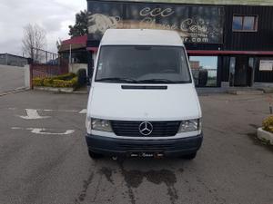 Mercedes-Benz Sprinter 208 D