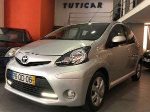 Toyota Aygo 1.0 GPS +PDC