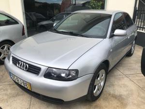 Audi A3 1.9 TDI SPORT Viatura de retoma    