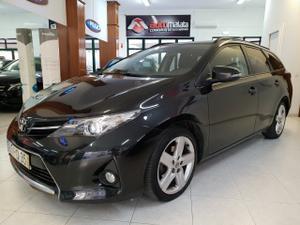 Toyota Auris Touring Sports (Confort +Pack Sport)