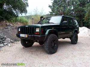 Jeep Cherokee 2.5 TD Sport Oficial