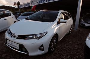 Toyota Auris Touring Sports 1.8 VVT-i HSD Exclusive Skyview
