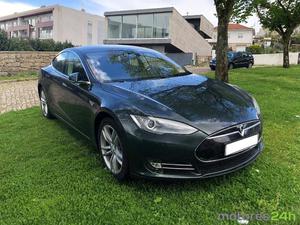 Tesla Model S 85 Perfomance