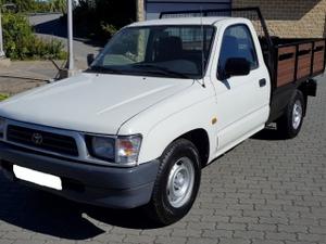 Toyota Hilux 2.4D 3 Lugares