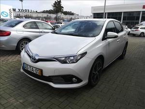  Toyota Auris 1.8 hsd c.+p.techno+p.sport