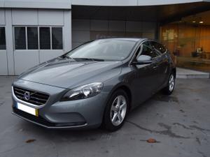 Volvo V D2 MOMENTUM BUSINESS GEARTRONIC