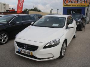 Volvo V D2 Momentum