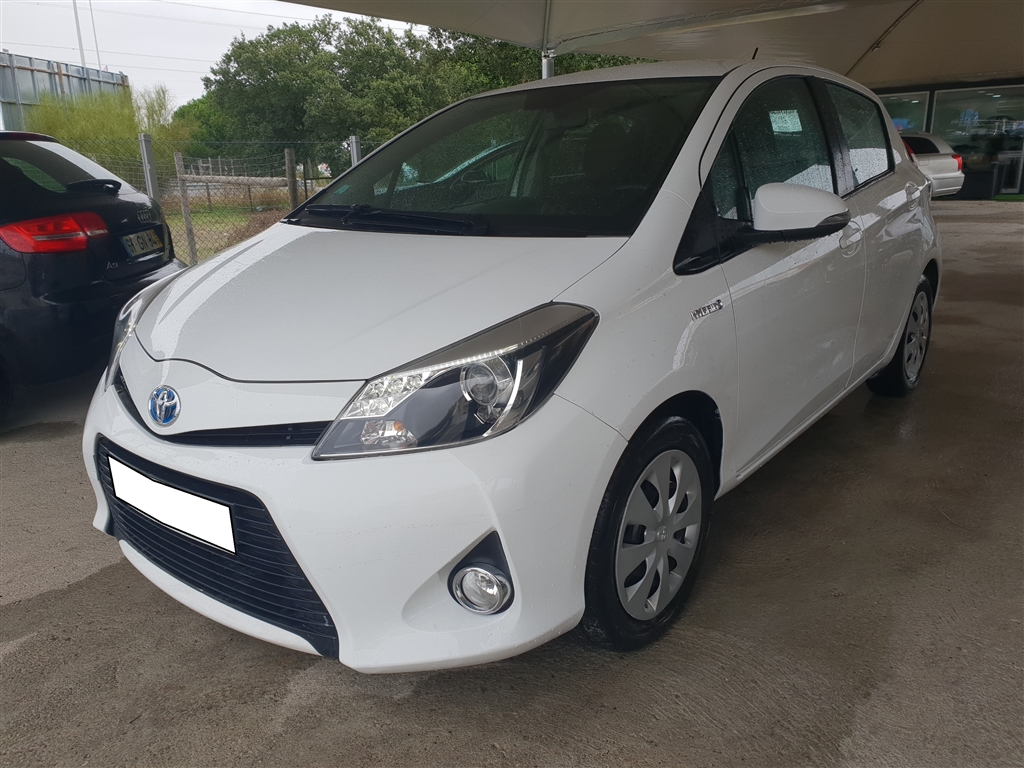  Toyota Yaris 1.5 HSD Comfort+P.Style+P.Techno (100cv)