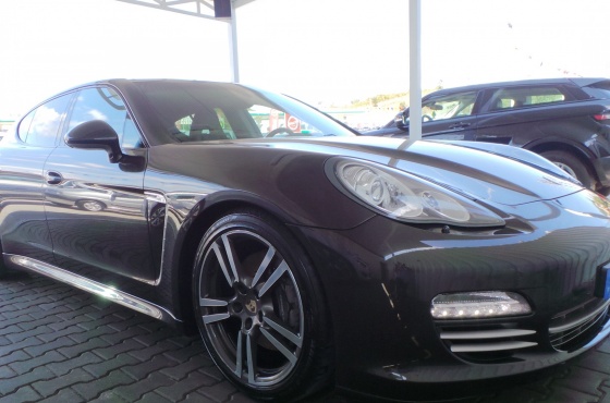 Porsche Panamera PLATINIUM EDITION