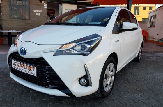 Toyota Yaris 1.5 hsd Hybrid Automático