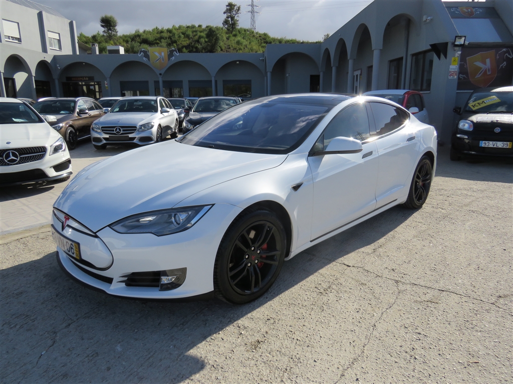  Tesla Model S cv) (5p)