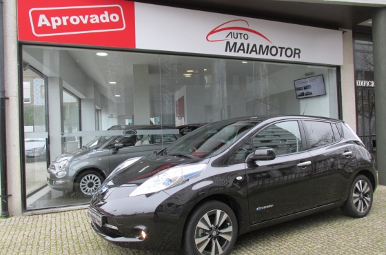 Nissan Leaf HATCHBACK 30 KW TEKNA BOSE 360