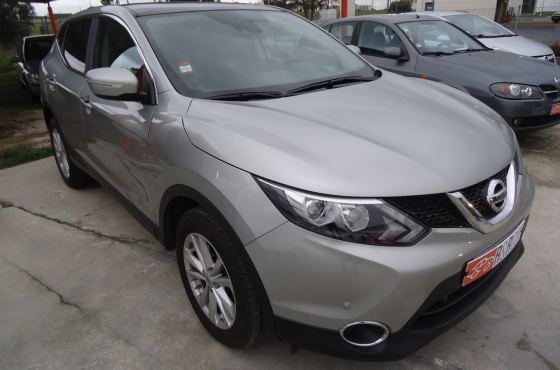 Nissan Qashqai 1.5 DCi N-Connecta