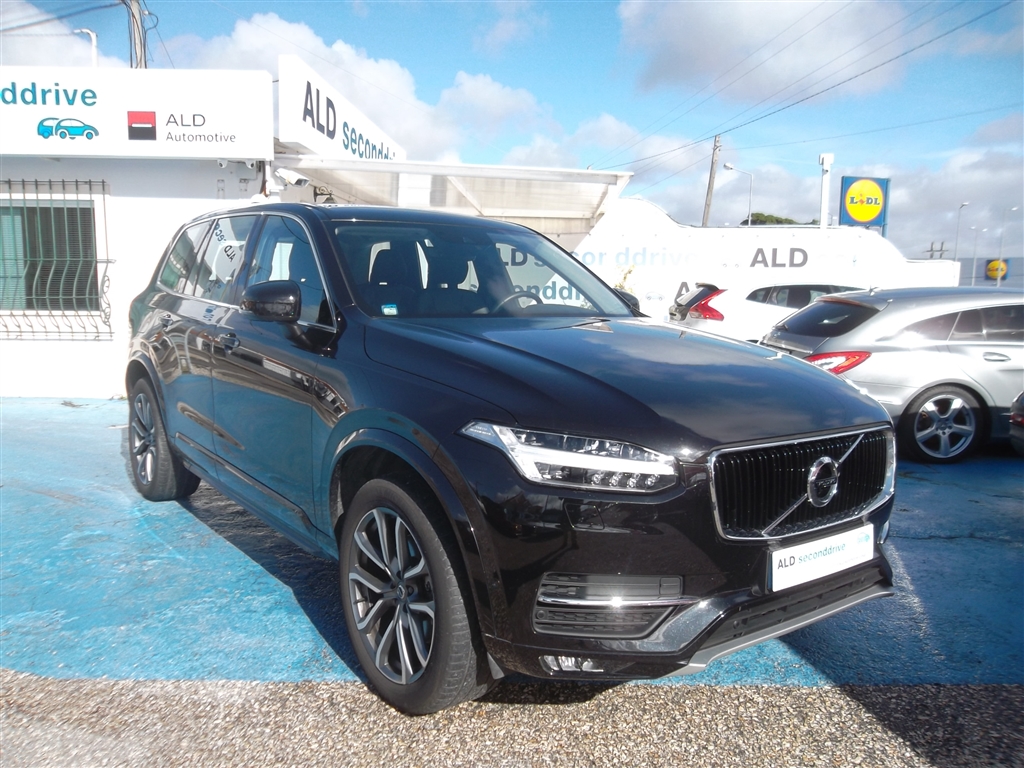  Volvo XC D4 MOMENTUM 7SEATS GEARTRONIC