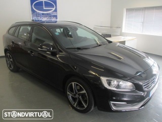 Volvo V D4 Momentum 181 cv