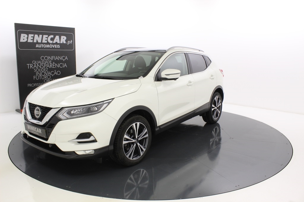  Nissan Qashqai 1.5 dCi N-Connecta 110cv GPS / LED