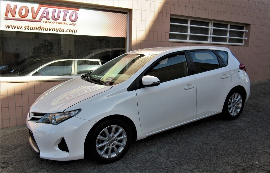  Toyota Auris 1.4 D-4D Active+AC (90cv) (5p)