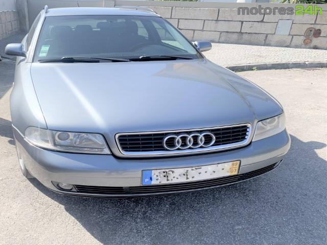 Audi A4 Avant 1.9 TDI Attraction