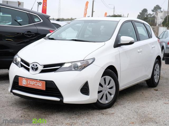 Toyota Auris an 1.4 D-4D Comfort Navi