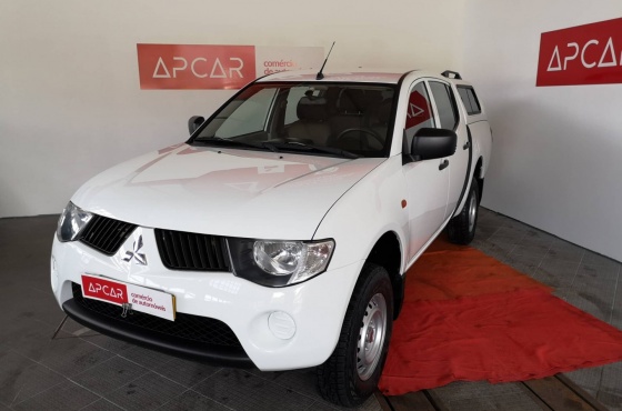 Mitsubishi L200 Pick-Up Cabina Dupla