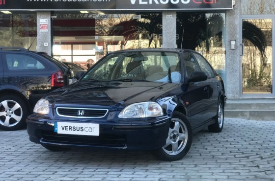 Honda Civic 1.5i VTEC-E