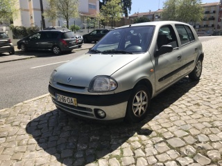 Renault Clio 1.2 Viatura de retoma    