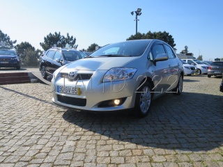 Toyota Auris 1.4 D-4D MMT Sol 90CV