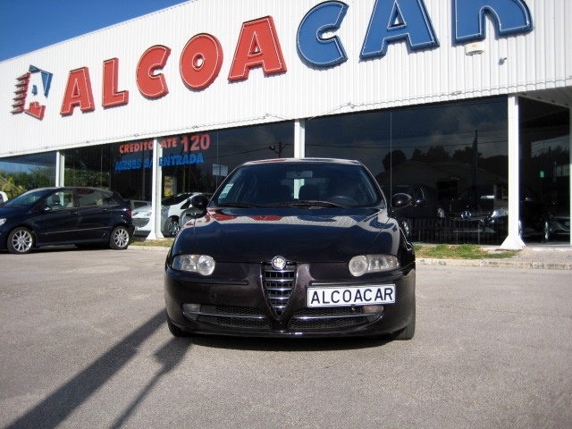 Alfa Romeo  JTD 16V Distinctive (140cv) (5p)