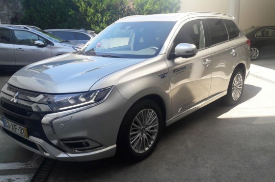 Mitsubishi Outlander 2.0 mivec instyle