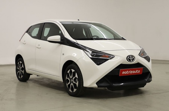 Toyota Aygo 1.0 x-play plus+x-touch