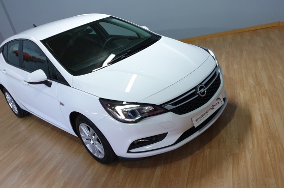 Opel Astra CDTI EcoFLEX Edition