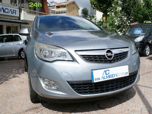 Opel Astra Caravan 1.7 CDTi Cosmo Plus