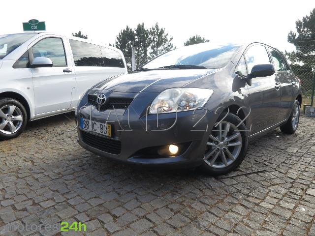 Toyota Auris 1.33 VVT-i Sol