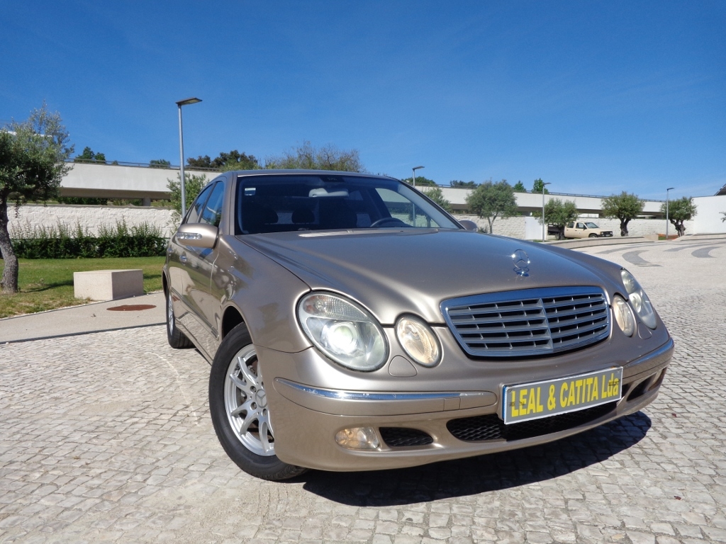  Mercedes-Benz Classe E 220 CDi Elegance (150cv) (4p)