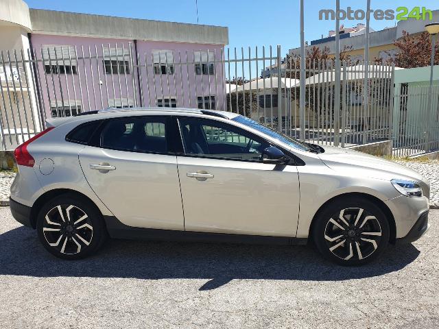 Volvo V40 Cross Country 2.0 D3 Plus Geartronic