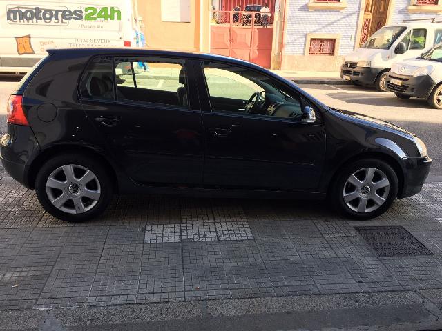 Volkswagen Golf 2.0 TDi Confortl. DSG